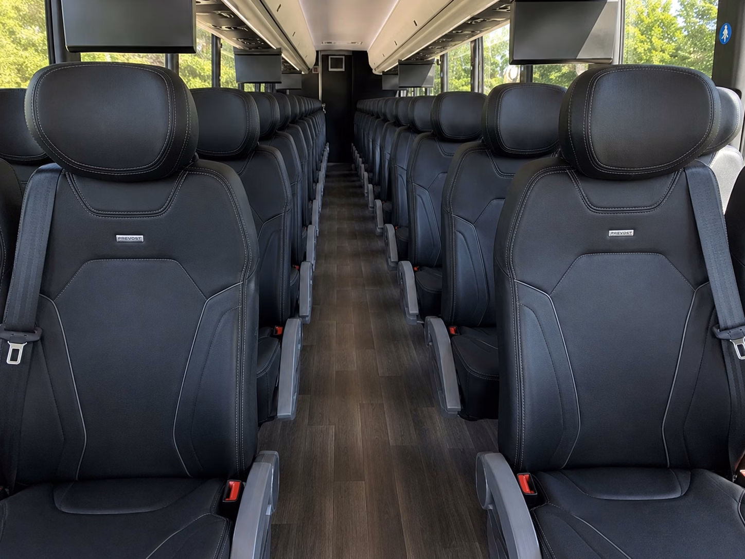 how the type of bus you choose changes charter bus prices in apple valley california