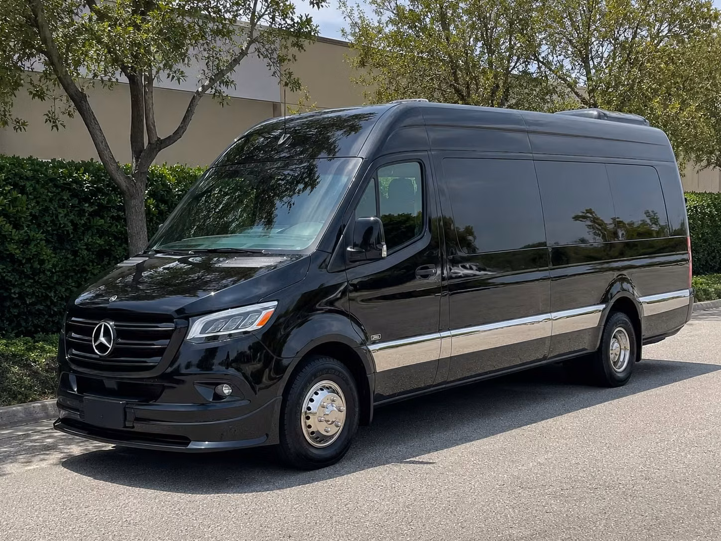 sprinter vans and limo buses for apple valley prom couples and small groups
